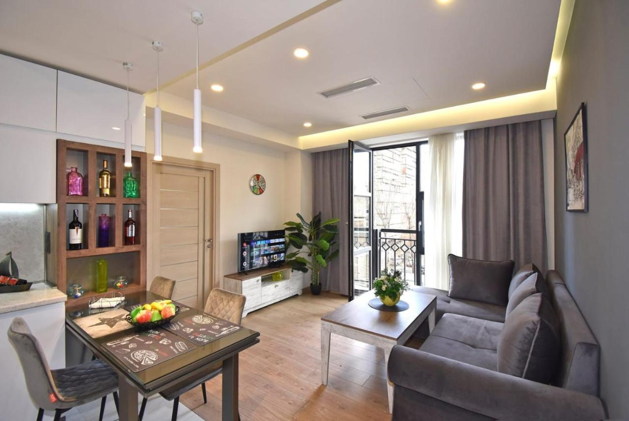 Home4You City Center Apartments Єреван Екстер'єр фото