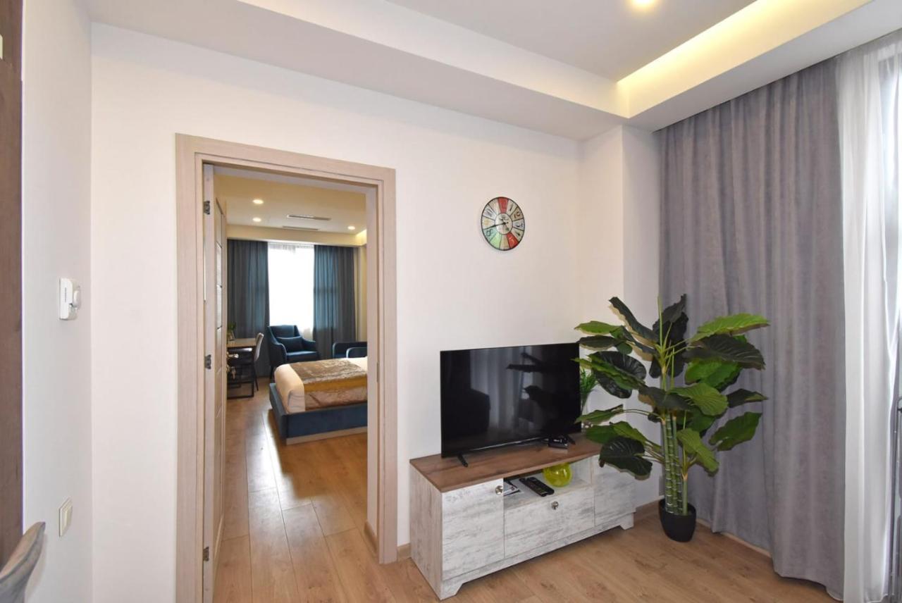 Home4You City Center Apartments Єреван Екстер'єр фото