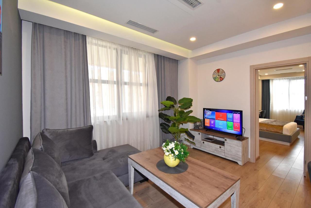 Home4You City Center Apartments Єреван Екстер'єр фото