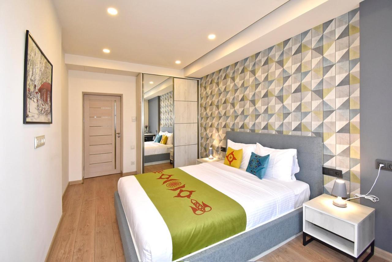 Home4You City Center Apartments Єреван Екстер'єр фото